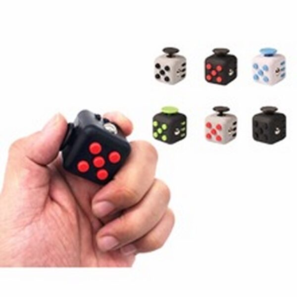 CUBO ANTIESTRÉS 2,2X2,2X2,2 CM NEGRO-ROJO